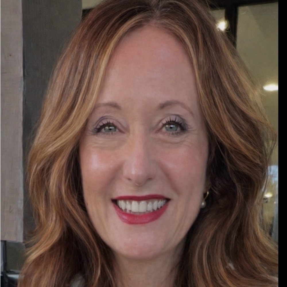 Meet your Posher, Monica